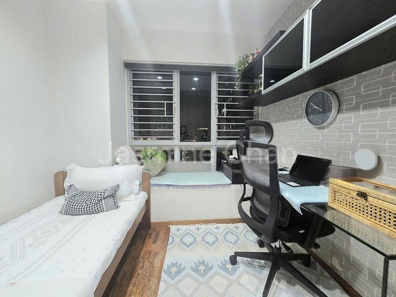 5 Room (5A) HDB for Sale in  518D Tampines Central 7 - Image 10